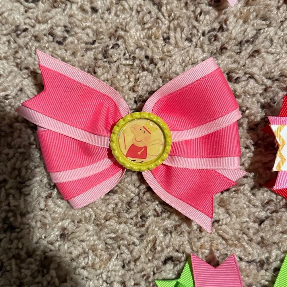 Girls peppa pig bow bundle 2 peppa bows and two extra
